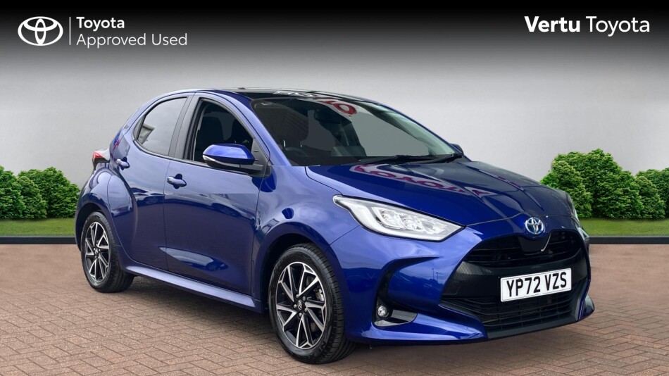 Used Toyota Yaris 1.5 Hybrid Design 5dr CVT [Panoramic Roof] Hybrid ...